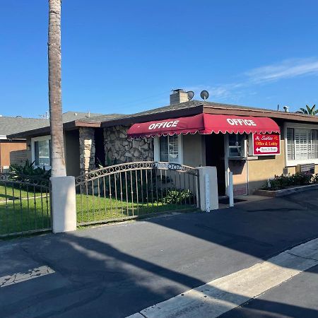 Legacy Inn & Suites Anaheim Esterno foto